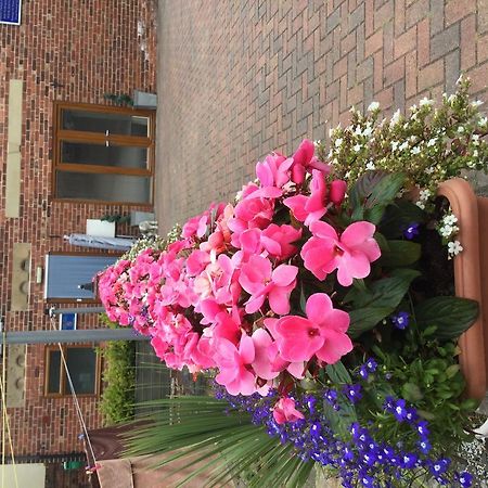 Tower House Executive Guest House Pontefract Kültér fotó